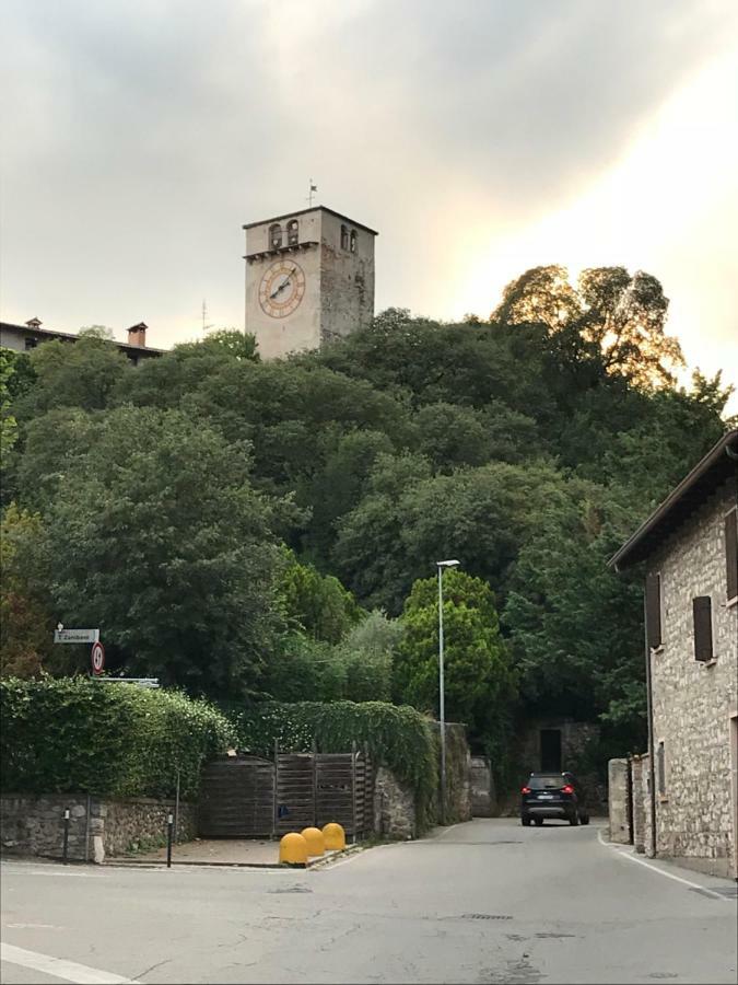 La Casa Di Edone Apartman Monzambano Kültér fotó
