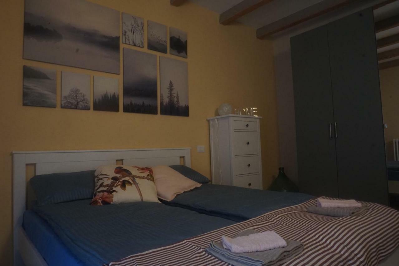 La Casa Di Edone Apartman Monzambano Kültér fotó