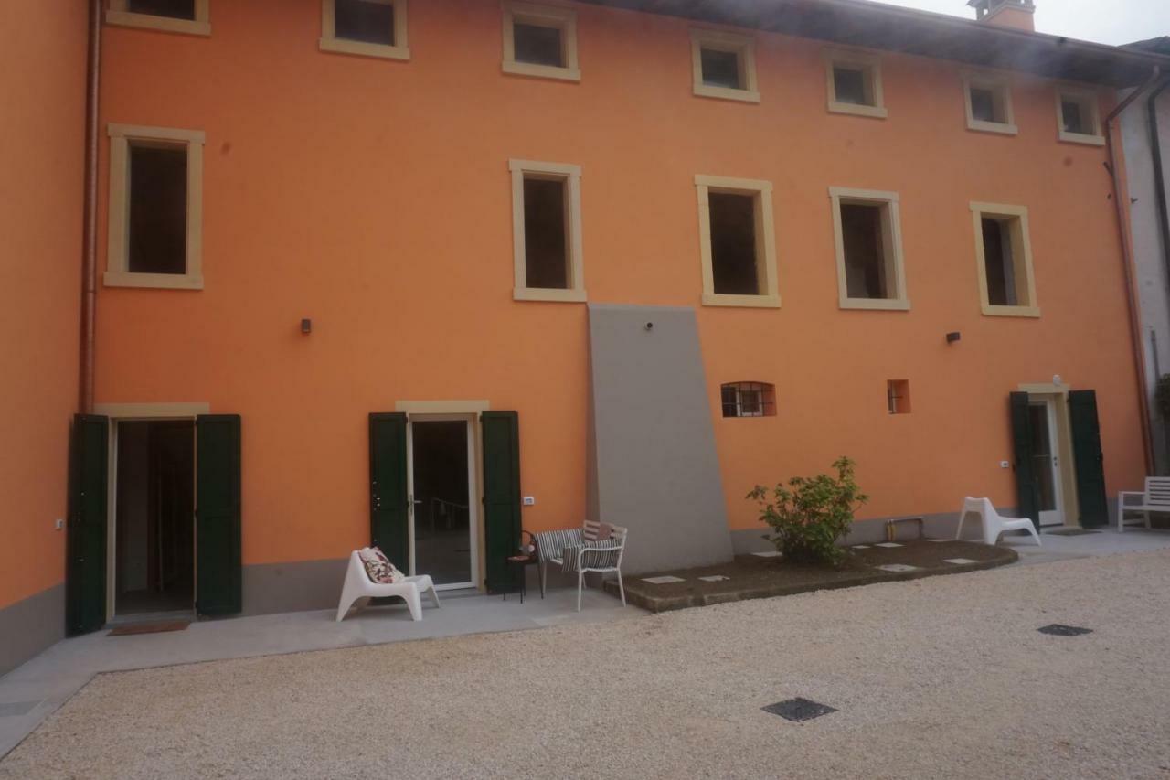 La Casa Di Edone Apartman Monzambano Kültér fotó